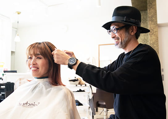 髪質・毛量を見極めたカット