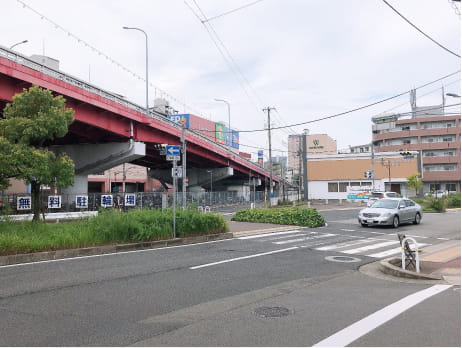 神戸市立西代駅前自転車駐輪場
