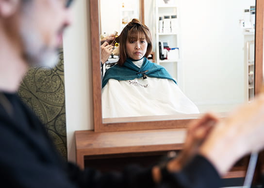 カラーの褪色を抑えてしっかり決まるパーマ